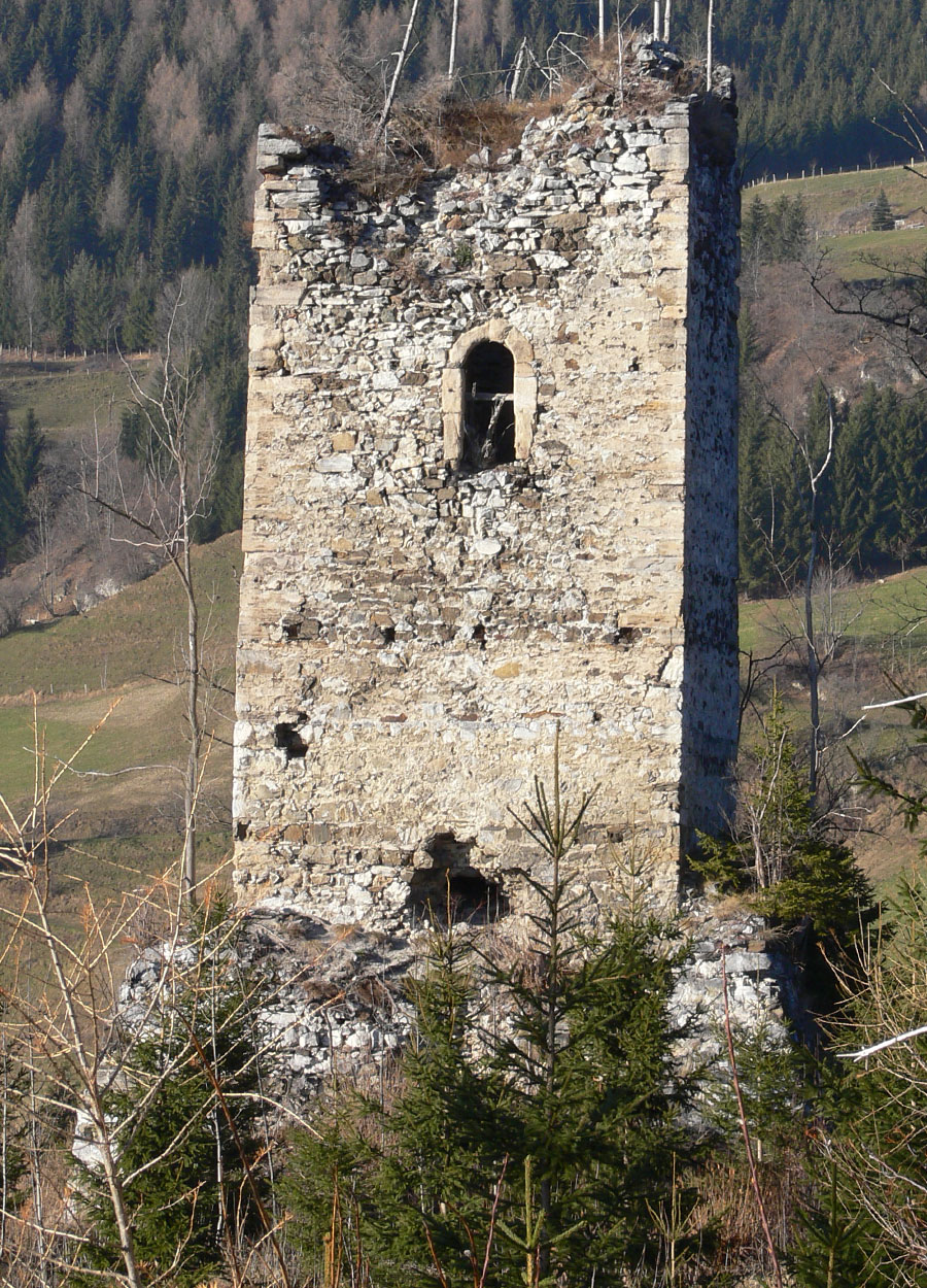 Offenburg: Bergfried von der Hauptburg aus gesehen.