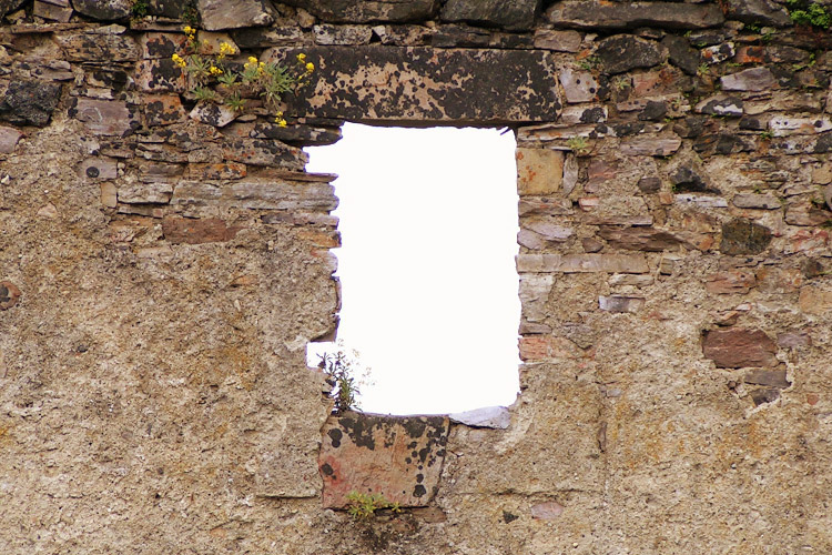Schauenstein: Putzfasche an einem Rechteckfenster