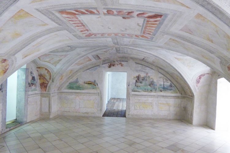 Neuhaus-Trautenfels: Raum mit Renaissance Malereien an de Nordost-Ecke