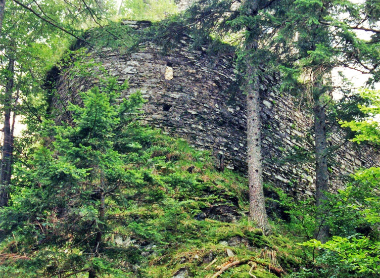 Hauenstein: nördliche Spitze der Ringmauer