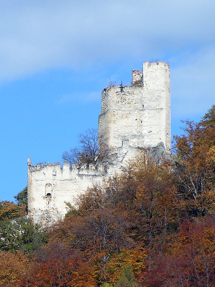 Thernberg: Ansicht der Talseite