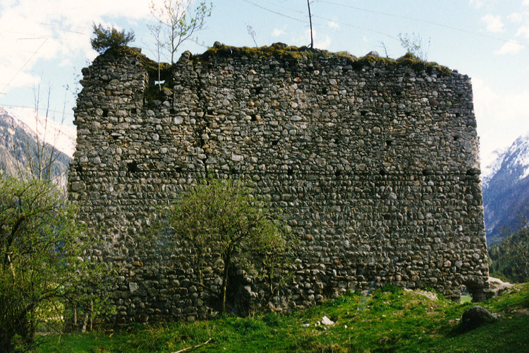 Hieburg: Aufstockung der südlichen Ringmauer (Innenseite).