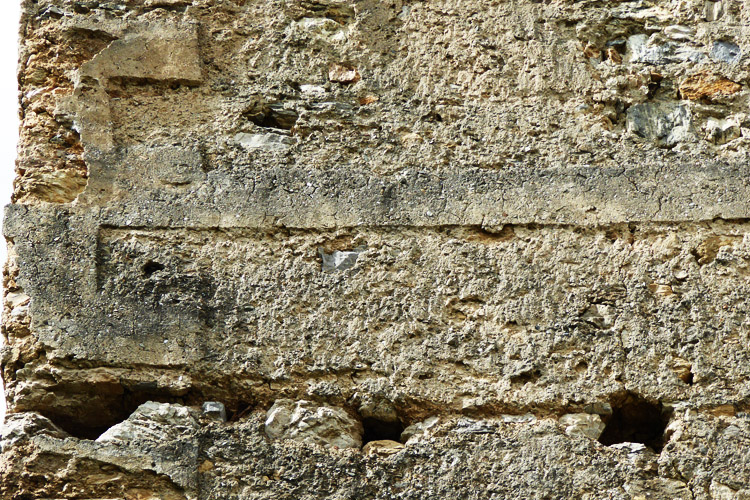 Kammerstein: Bergfried, Putzfasche 16. Jahrhundert.