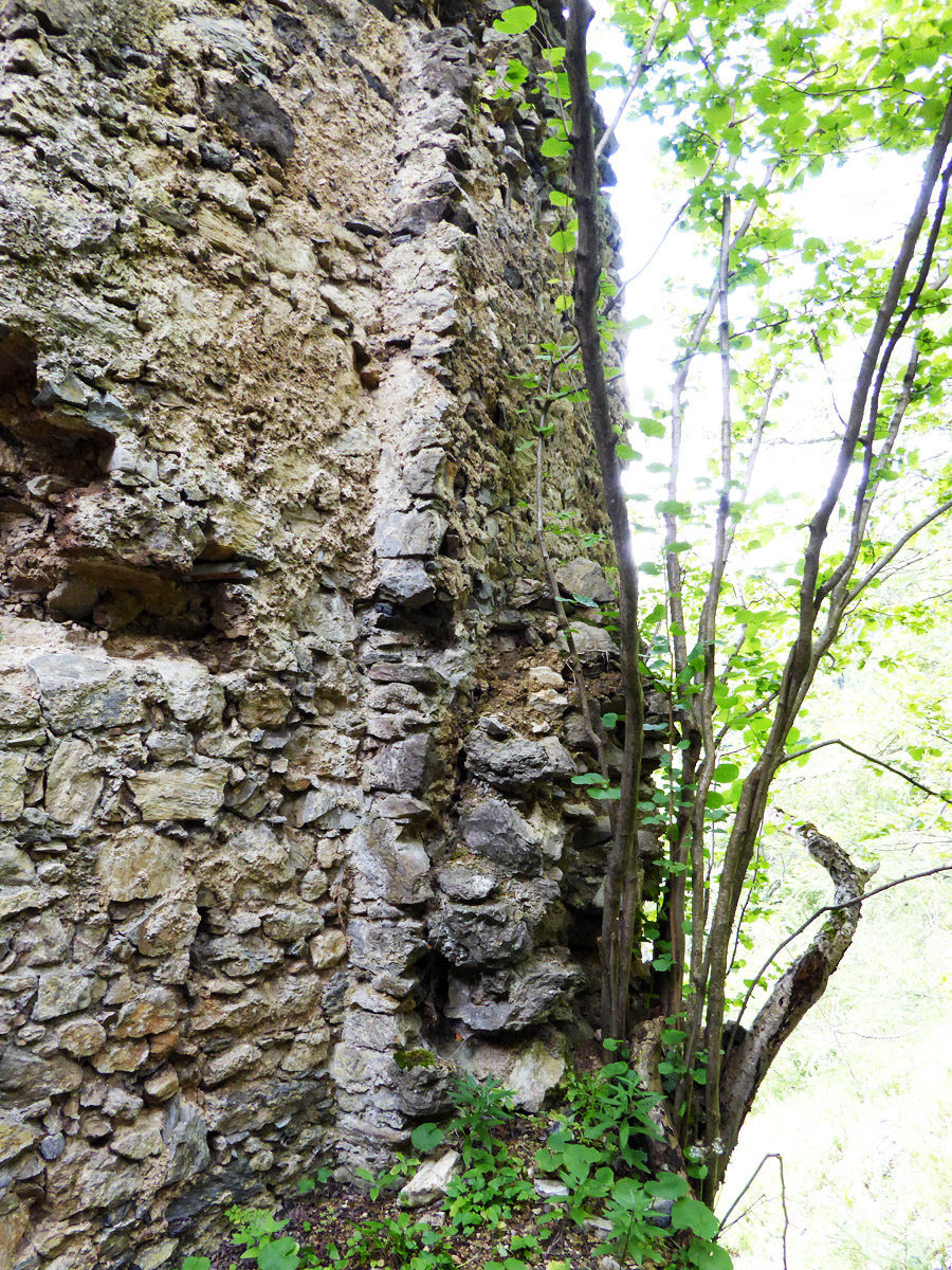 Kammerstein: Torbau an ältere Mauer angestellt.