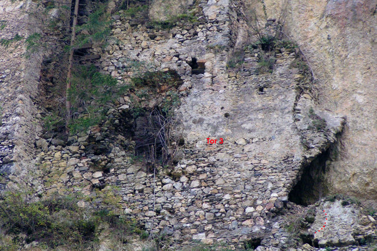 Kammerstein: Gewölbe vor Tor 3 von aussen gesehen.