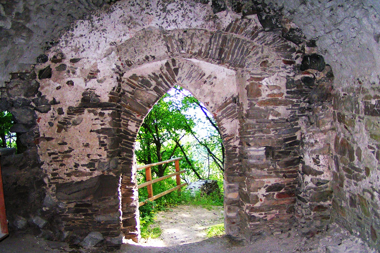 Schauenstein am Kamp: sekundäres. gotischen Burgtor unter der Kapelle.