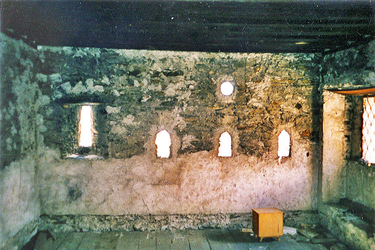 Winklern Mautturm: 3. Og mit Fenstergruppe, Foto von 1999, vor der Restaurierung