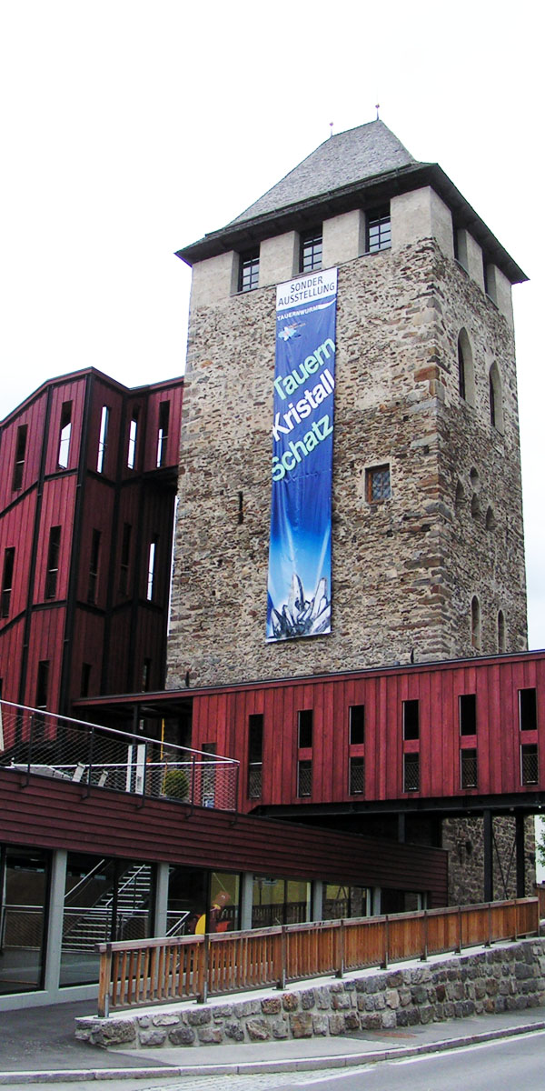 Winklern: nach Umbau zum "Tauernwurm", Foto 2005.