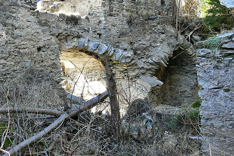 Niederkraig: Tonnengewölbe mit Quertonnen im Erdgeschoss des Westtraktes.