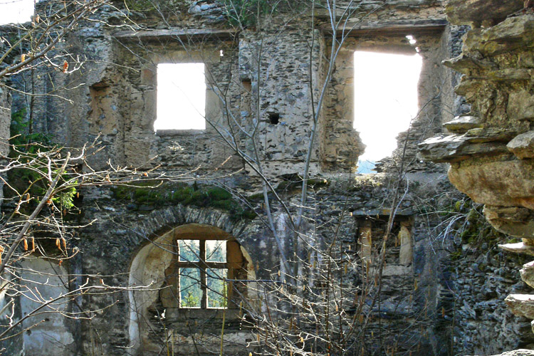 Niederkraig Palas: Westseite Erdgeschoss und 1. Obergeschoss.