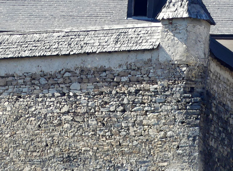 Gross-Sölk: Mauerkrone de südlichen Ringmauer