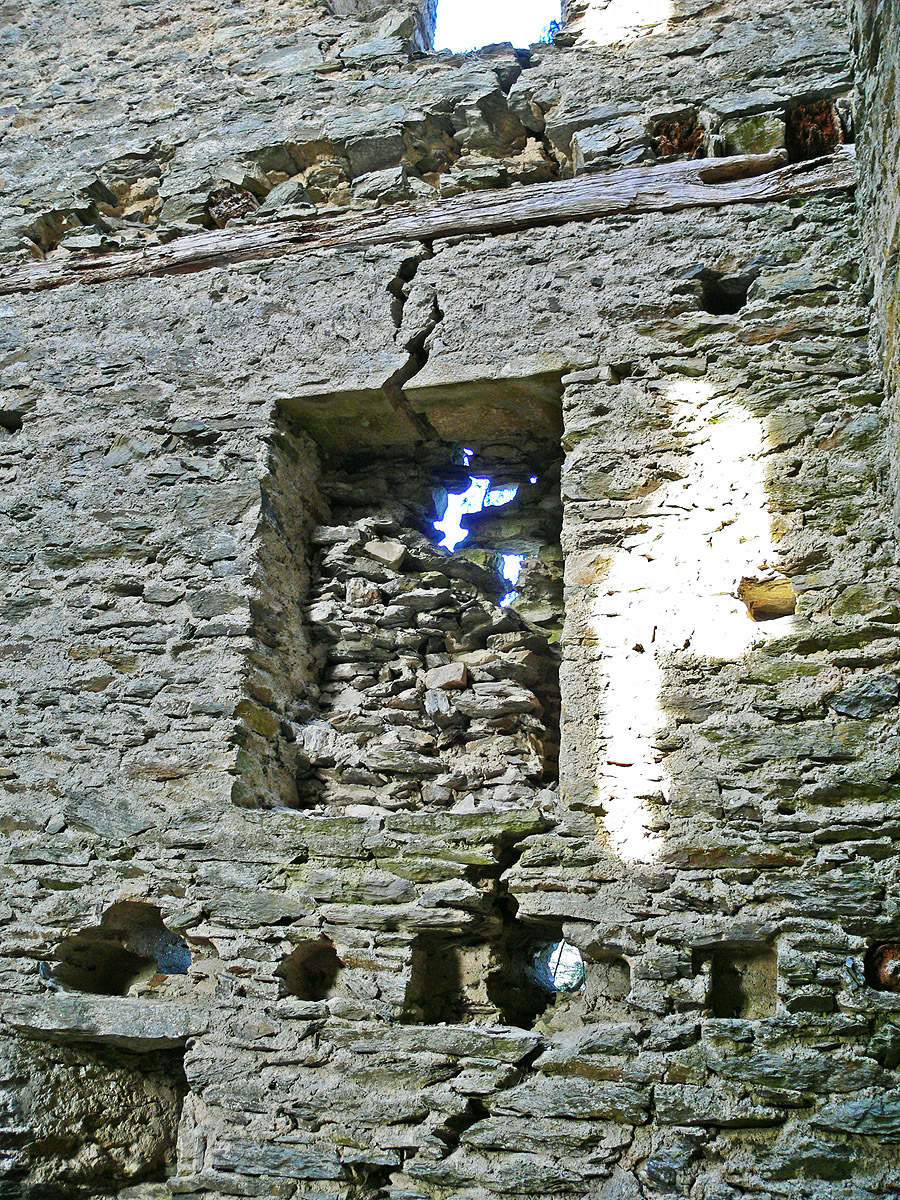 Niederkraig Wohnturm, 1. Obergeschoss, vermauerte Türe an der Nordseite