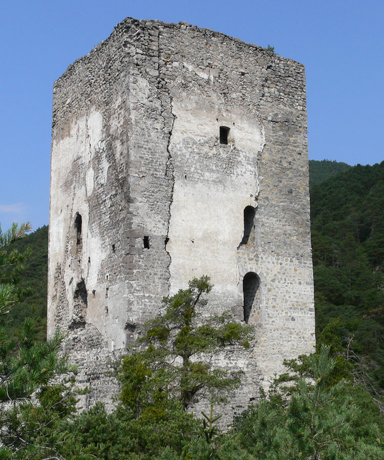 Fragenstein: Südost-Ecke des Bergfrieds