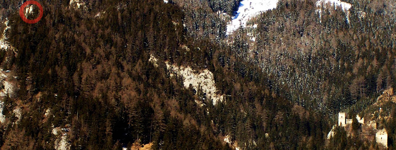 Das Burgenensemble Kammerstein (rechts unten) und Ehrenfels (links oben)