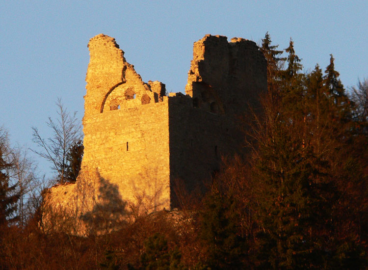 Mannsberg am Abend