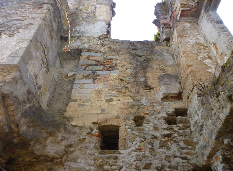 Schaunberg Palas: Turmanbau Hofseite 1. OG