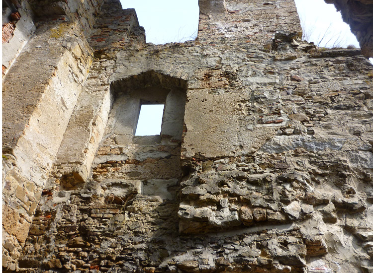 Schaunburg Palas: Nordseite Turmanbau 1. OG