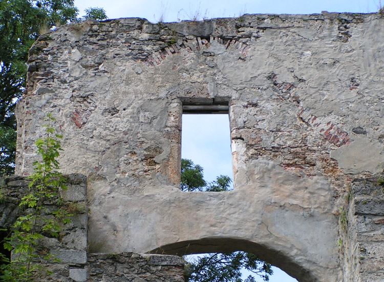 Schaunberg Palas: Mauerbogen im 2.OG Westgiebel